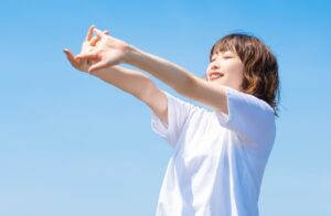 朝の軽いストレッチで体のリズムを整える方法 🌿